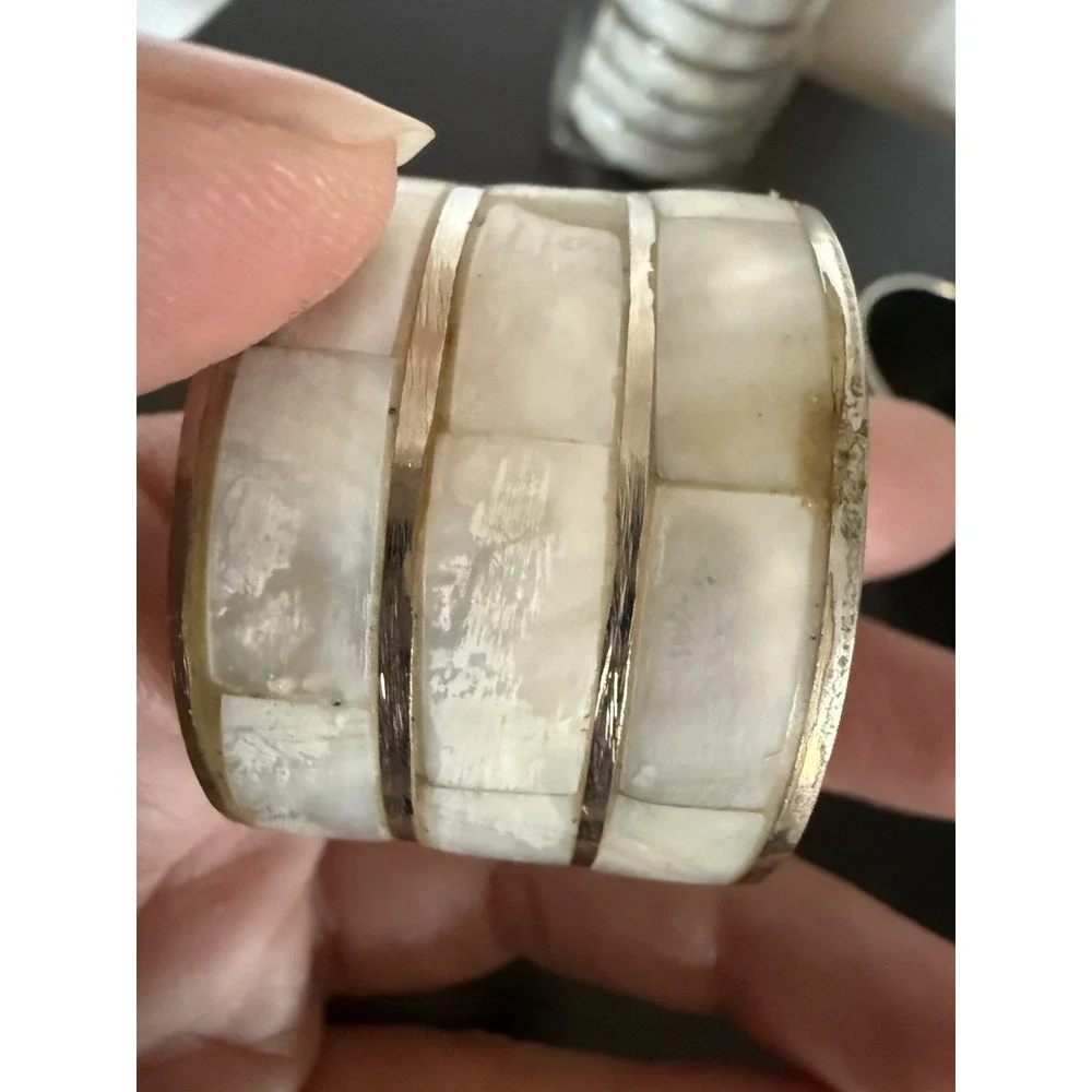 Mother of Pearl‎ Silver Tone Metal Napkin Rings Holders Vintage Set Of 8